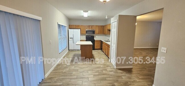 Foto del edificio - 4212 Forest Island Dr