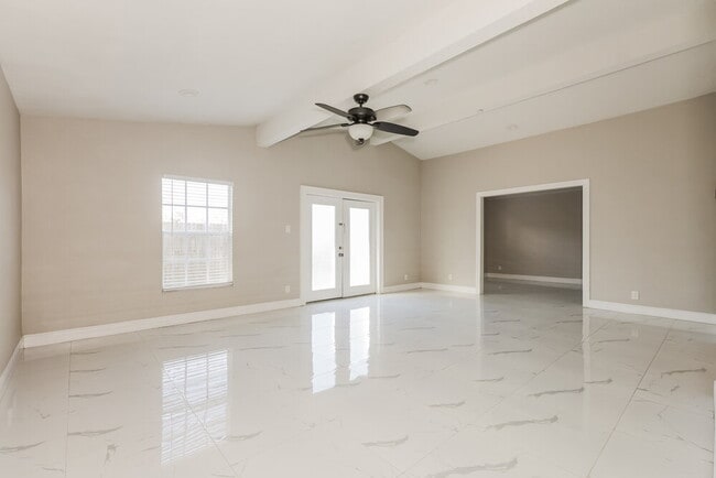 Building Photo - 1735 Tarah Trace Dr