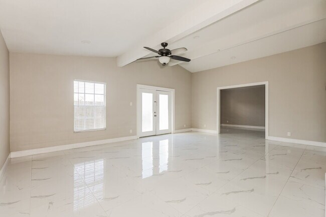 Foto del edificio - 1735 Tarah Trace Dr