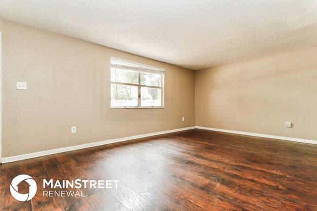 Foto del edificio - 6425 Pueblo Ave