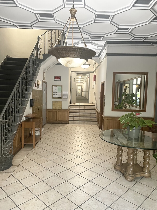 Foto del edificio - Wilshire Villas North