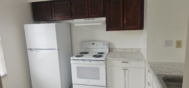 Foto del edificio - 6312 Corbly Rd