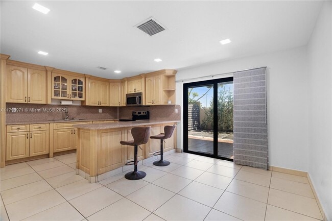 Foto del edificio - 2090 SW 122nd Ave