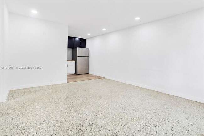 Foto del edificio - 1528 NE 145th St