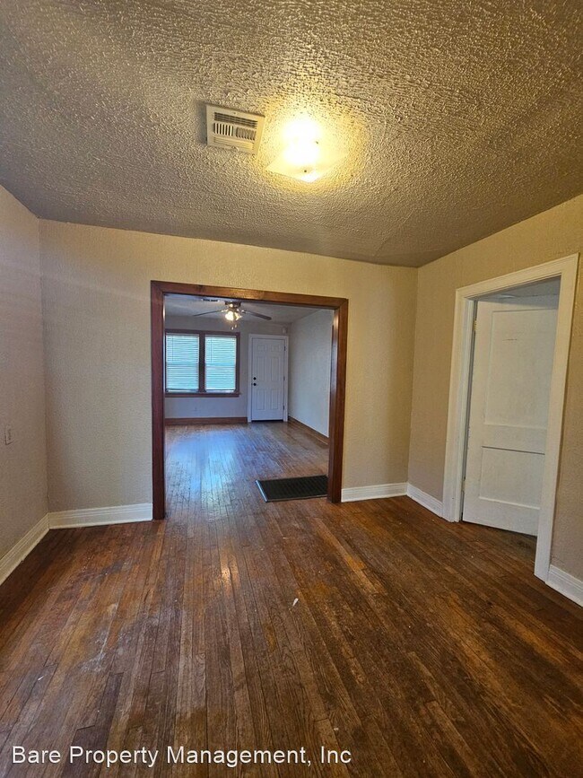 Building Photo - 2 br, 1 bath House - 206 W Eufaula