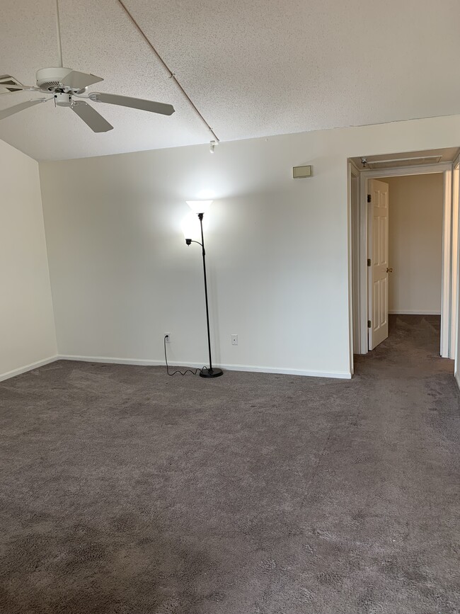 Entrance/Living Room - 2310 NE 68th St