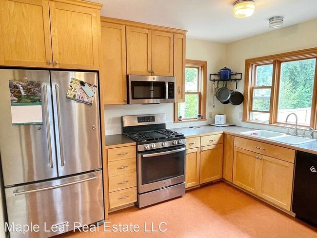 Building Photo - 3 br, 2 bath House - 839 NE 92nd St