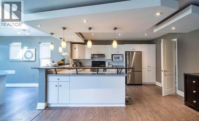 Building Photo - 3829 Northwood Dr