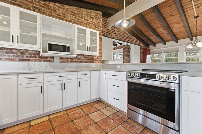 Foto del edificio - 3302 Wynn Dr