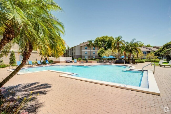 Tuscany Pointe at Tampa Apartment Homes