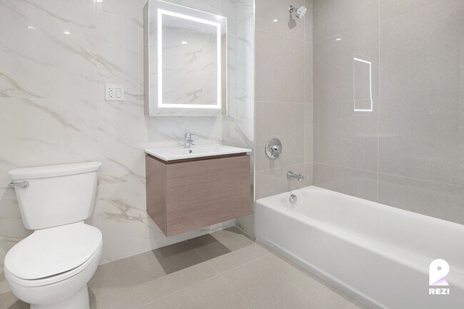 Foto del edificio - 148-37 88th Ave