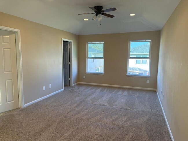 Foto del edificio - 17134 Wilthorne Gardens Ct