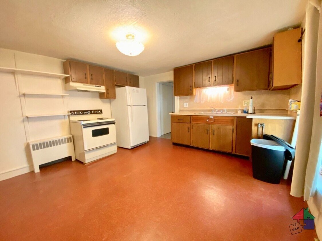 225 Elm St Unit 1, Montpelier, VT 05602 Room for Rent in Montpelier, VT