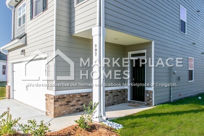 Building Photo - 997 Raghorn Rd