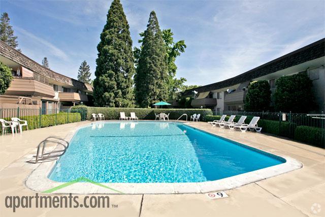 ¡Espectacular piscina - Hacienda Apartments