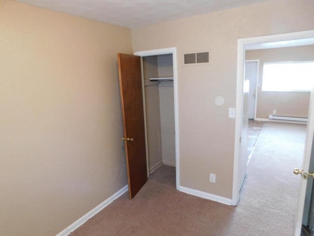 Building Photo - 430 N 2nd Ave