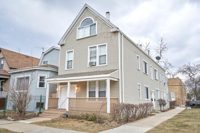 Foto del edificio - 4861 W Dakin St