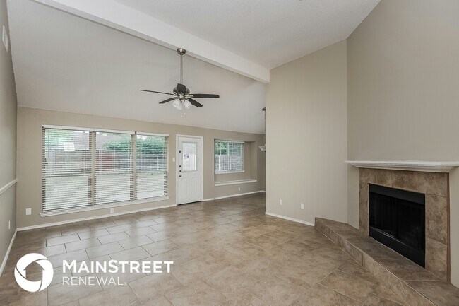 Building Photo - 3100 Fairmeadows Ln