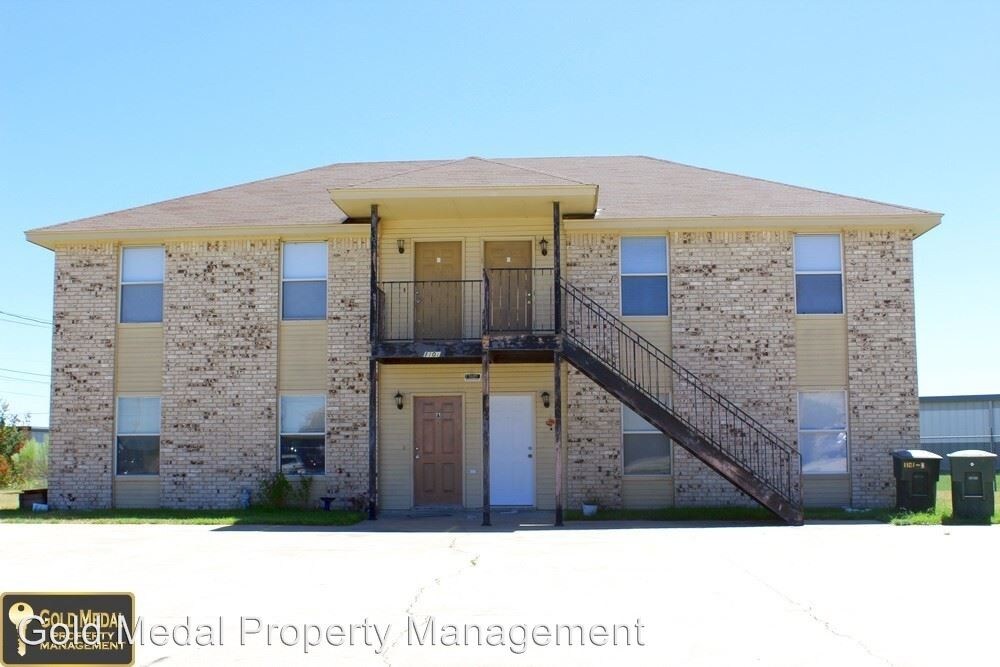 Primary Photo - 1101 Horizon Dr
