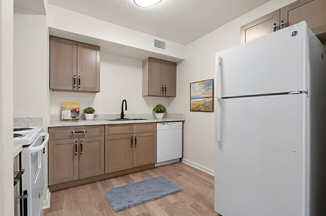 Foto del edificio - 8210 Bauman Rd