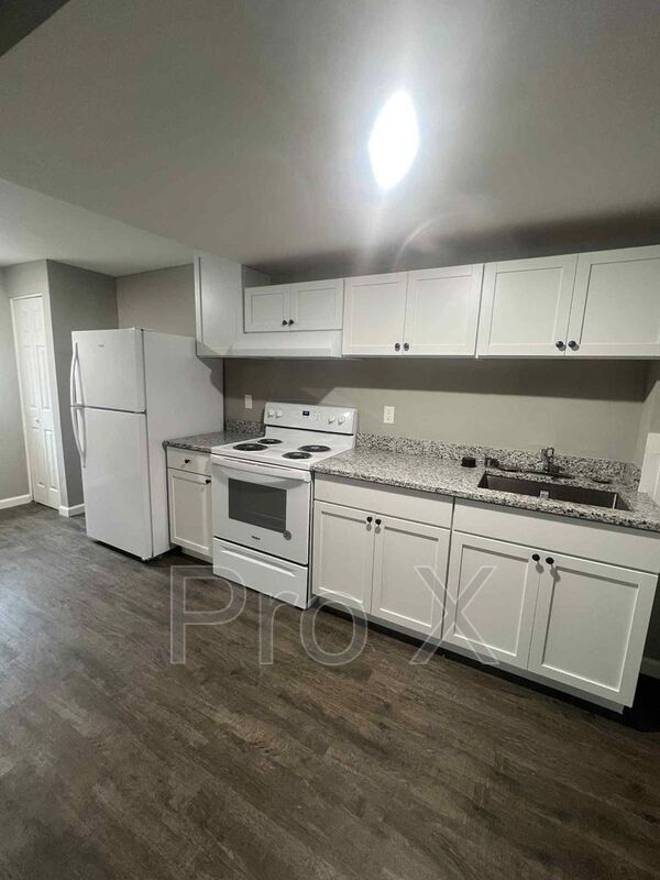Foto del edificio - 610 W 9th St