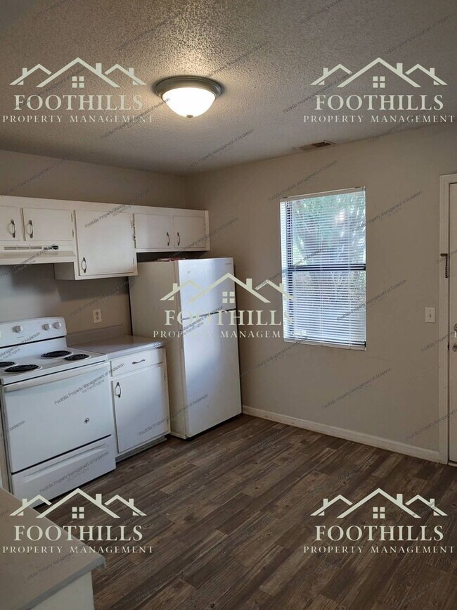 Foto del edificio - 108 Woodland Dr