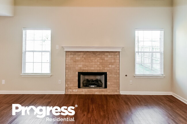 Building Photo - 7356 Green Ash Dr