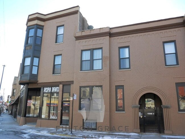 Building Photo - 2338 N Milwaukee Ave