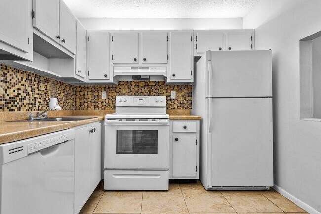 Foto del edificio - 9440 SW 8th St