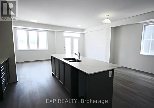 Building Photo - 67 GUNNEL Rd