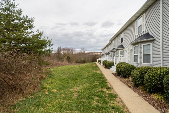 Foto del edificio - 147 Old State Rte 34