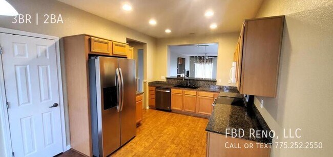 Foto del edificio - 6545 Geranium Way