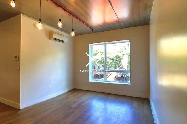 Building Photo - 2 bedroom in BROOKLYN NY 11216