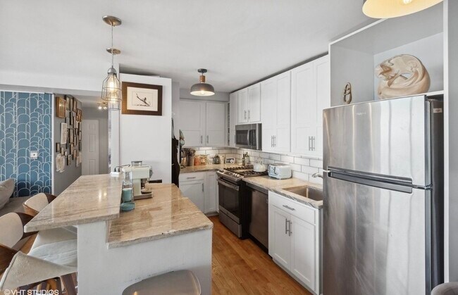 Foto del edificio - 3950 N Lake Shore Dr
