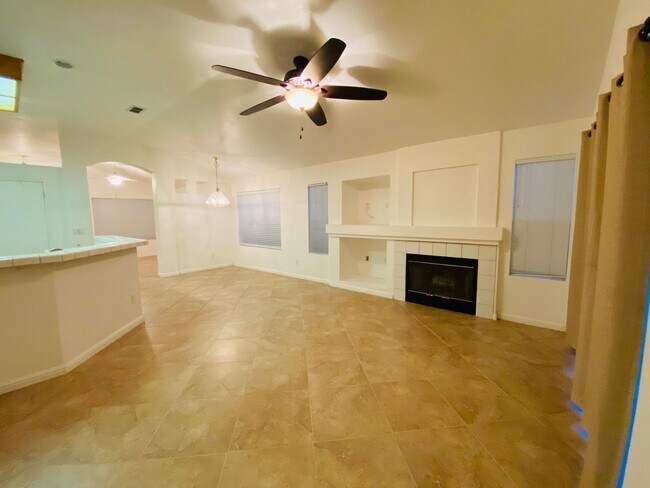Building Photo - Home in Strawberry Glen Subdivision