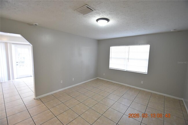 Building Photo - 4711 E Serena Dr