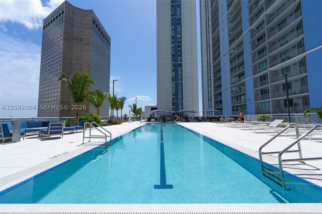 Building Photo - 325 S Biscayne Blvd