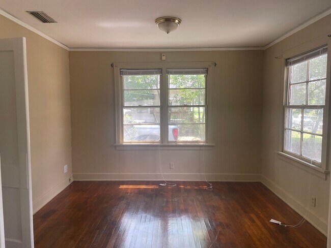 Foto del edificio - 3 Bedroom/1 Bath Home near VSU!!