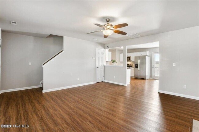 Foto del edificio - 123 Highland Pk Dr