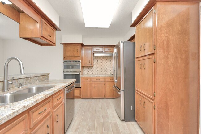 Foto del edificio - 4743 Sabrina Dr