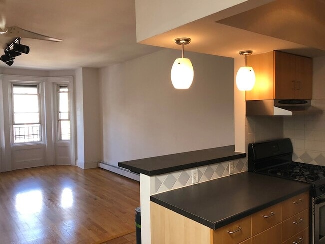 Photo - 257 York St Townhome