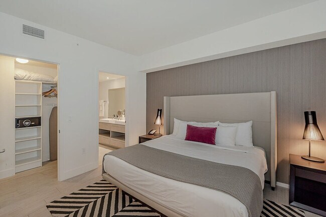 Foto del edificio - 4010 S Ocean Dr