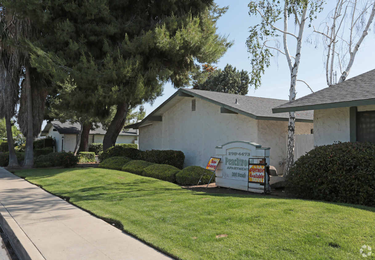 Building Photo - Peachwood Apartments