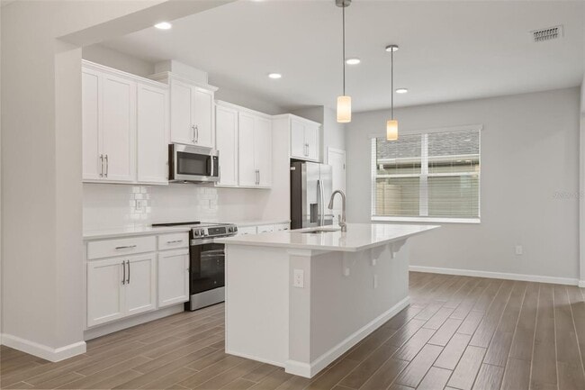 Building Photo - 1394 Mount Royal Dr