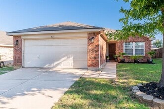 Building Photo - 8825 Chisholm Trail