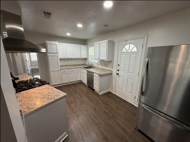 Foto del edificio - 11617 Lanewood Cir