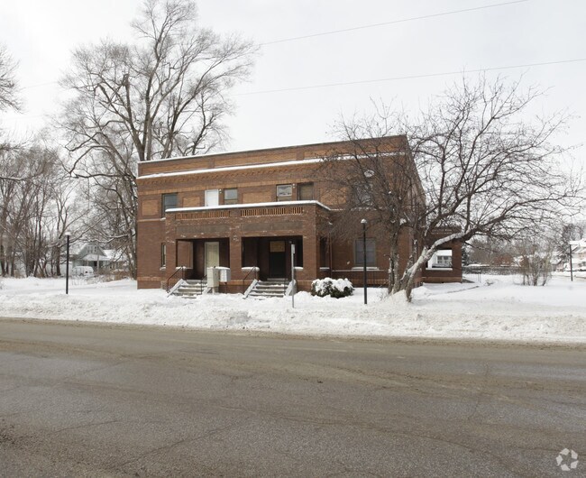 Building Photo - 2405 Evans St
