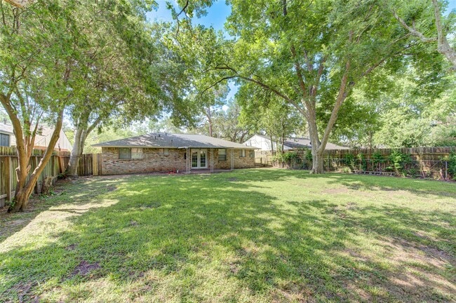 Building Photo - 5730 Southminster Dr