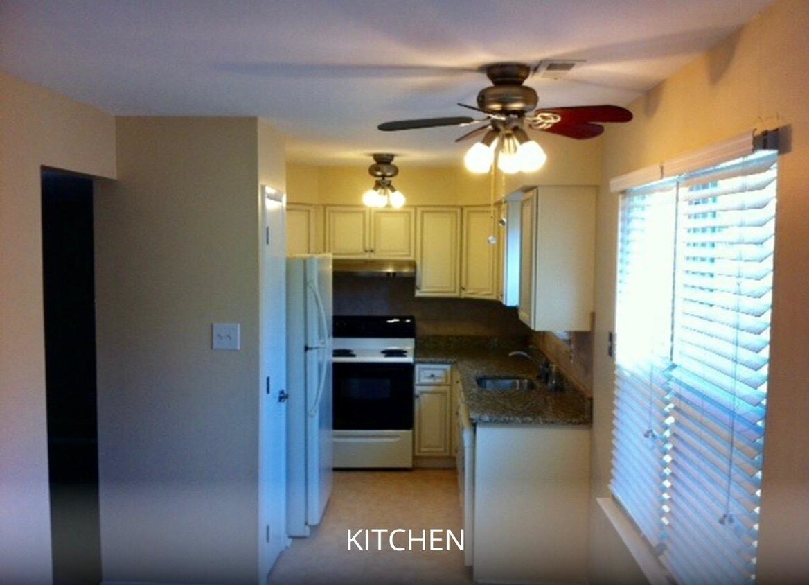 Foto del edificio - 202 Shady Ln