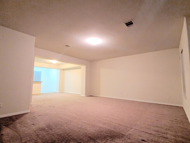 Foto del edificio - 8117 Silverton Creek Ln